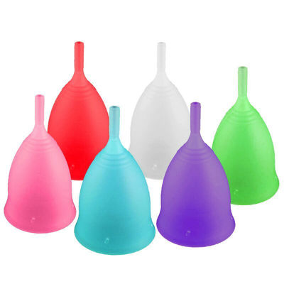 Máquina de moldeo por compresión al vacío para la fabricación de tazas menstruales de silicona