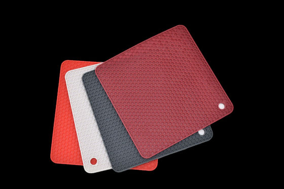 Máquina de moldeo por compresión al vacío de caucho y silicona para hacer esteras de silicona resistentes al calor de cocina